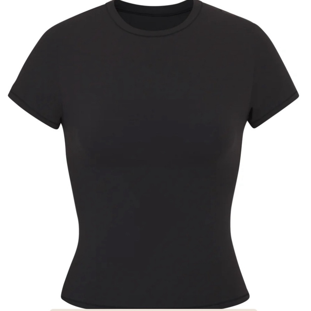 NWT SKIMS FITS EVERYBODY BLACK TSHIRT SIZE L